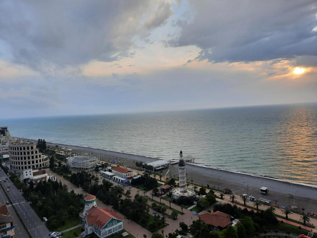 The Best Beach Aparthotel Orbi City Batum Dış mekan fotoğraf