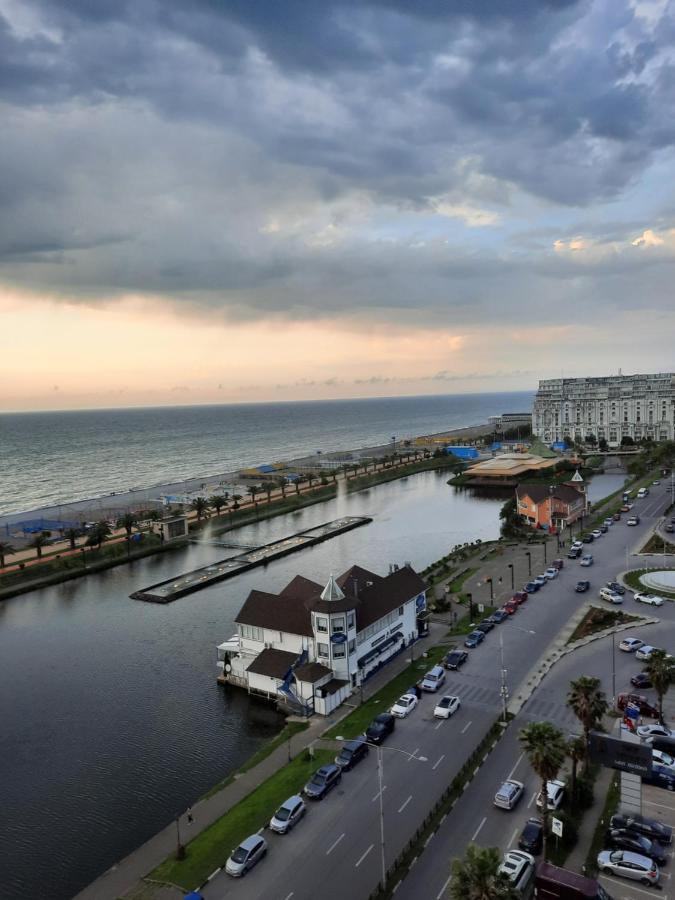 The Best Beach Aparthotel Orbi City Batum Dış mekan fotoğraf