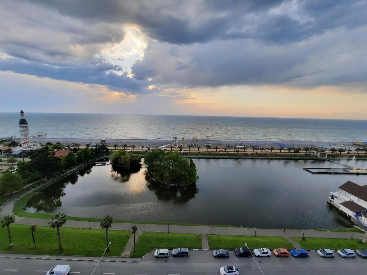 The Best Beach Aparthotel Orbi City Batum Dış mekan fotoğraf